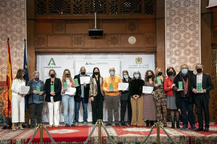 Archivo - Imagen de archivo de la entrega de los Premios Andalucía sobre Migraciones.