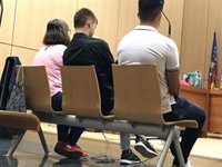 La Audiencia revoca la absolución de los tuiteros que desearon la muerte del niño torero y les fija una multa de 720