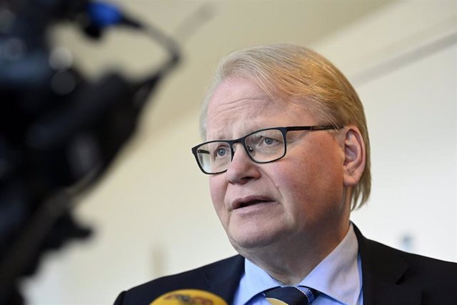 Archivo - El ministro de Defensa de Suecia, Peter Hultqvist