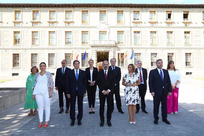 Foto de familia del Gobierno de Aragón.