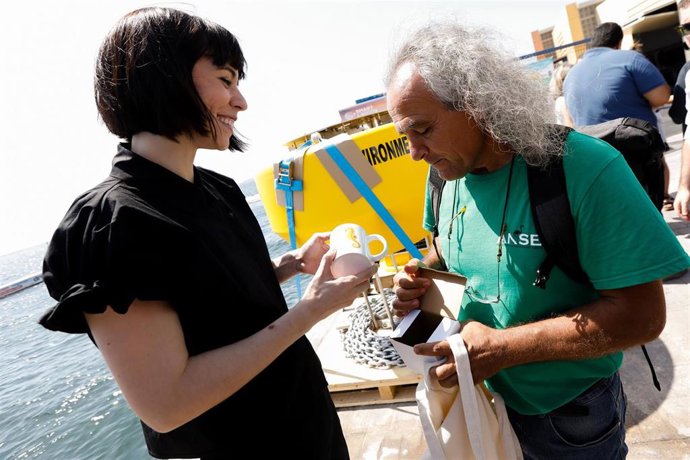 La Ministra De Ciencia E Innovación, Diana Morant, Junto Al Presidente De ANSE, Pedro García.