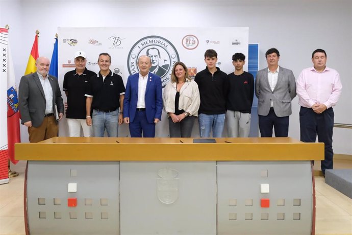 El Campo De Golf 'Severiano Ballesteros' De Pedreña Acogerá Este Sábado 2 El I Torneo De Golf Memorial Seve Ballesteros Lavín Organizado Por La Consejería De Industria, Turismo, Inovación Transporte Y Comercio, En Donde Participarán Un Total De 116 Jug