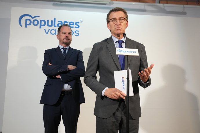 El presidente del PP, Alberto Núñez Feijóo, en Getxo (Bizkaia)