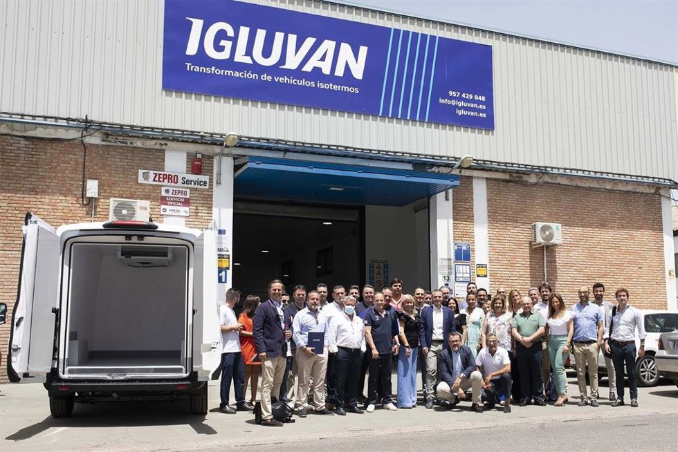 Foto Igluvan, Carrier y Ford