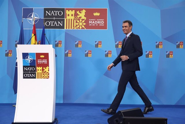 El presidente del Gobierno de España, Pedro Sánchez, a su llegada a una rueda de prensa en la segunda y última jornada de la Cumbre de la OTAN 2022 en el Recinto Ferial IFEMA MADRID