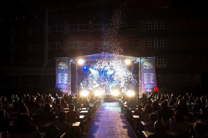 Un festival de humor a la fresca en Valncia