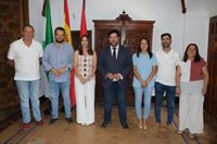 Pleno extraordinario este viernes en Lora del Río (Sevilla) por la moción de censura contra el alcalde del PP