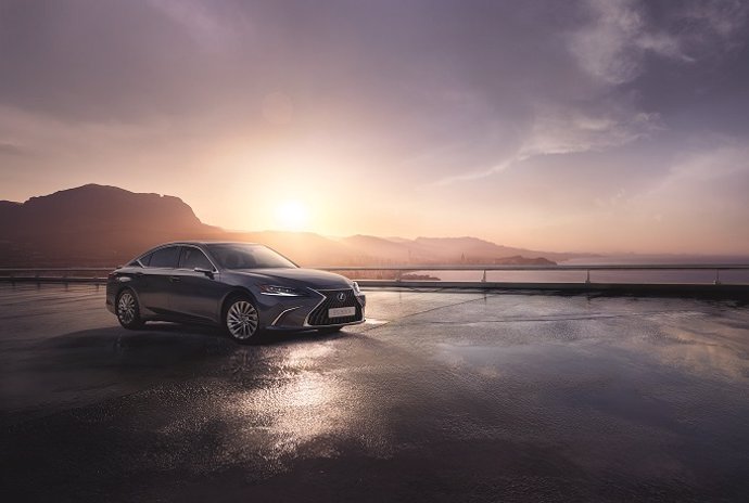 Archivo - Lexus ES 300h 2023