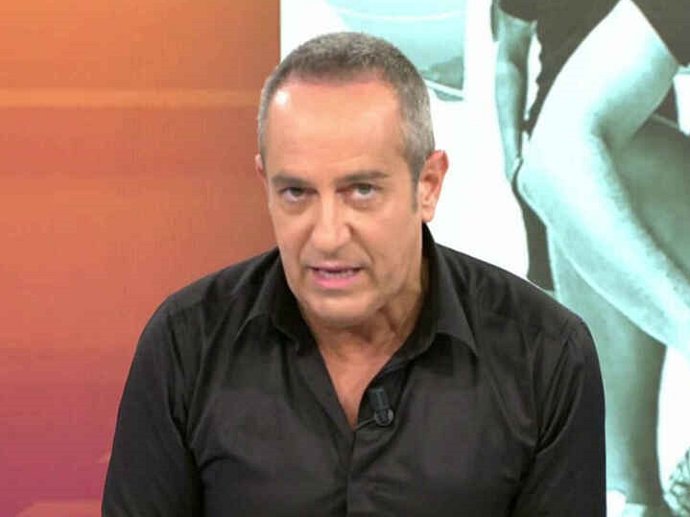 VÍCTOR SANDOVAL