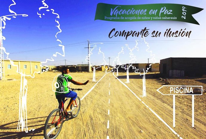 Archivo - Niño saharaui en un cartel programa 'Vacaciones en paz 2019'