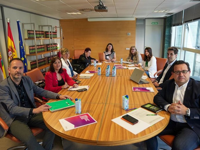 Romero y Fernández inauguran la reunión de la Comisión Interdepartamental para la Igualdad en La Rioja