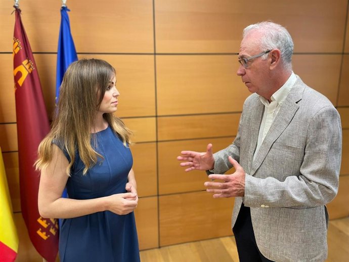 Los ediles del PP, Rebeca Pérez y Antonio Navarro