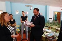 Barbón replica a Ripa que no le va a consentir que reparta carnés de quien es más progresista