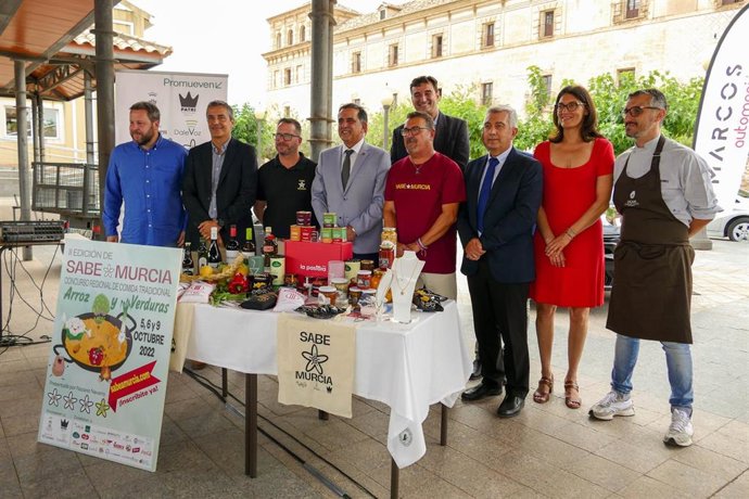 Presentación de la II edición del concurso regional de cocina tradicional Sabe a Murcia'