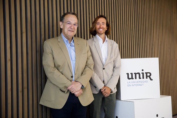 El rector de la Universidad Fernando Pessoa Canarias, Antonio Rodríguez, visita UNIR