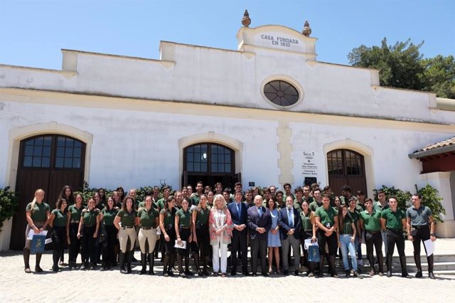 Promoción de alumnos de la Real Escuela de Arte Ecuestre de Jerez.