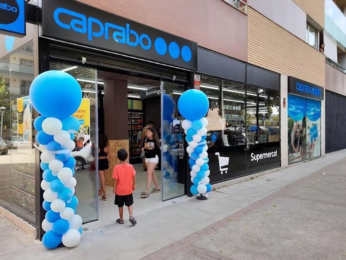 Caprabo obre un supermercat nou a Vic (Barcelona)