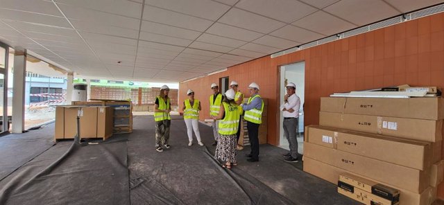 Raque Tamarit ha visitat les obres de construcció de nova planta del CEIP Ambaixador Beltrán d'Almassora