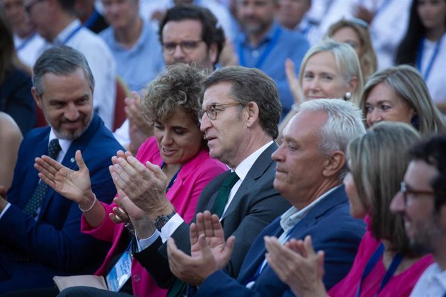El presidente del PP, Alberto Núñez Feijóo, en la Escola d'estiu del PP catalán.