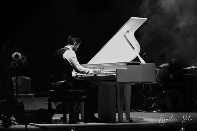 Pianista, imagen de archivo