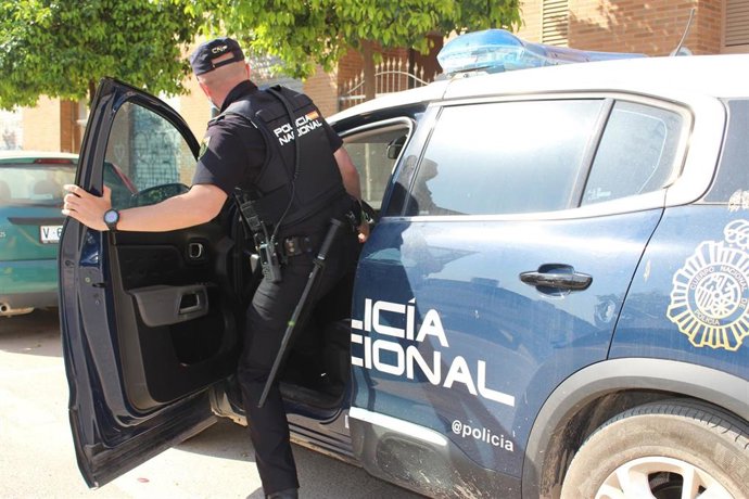 Nota De Prensa: "La Policía Nacional Detiene A Dos Jóvenes Por La Ocupación Ilegal De Una Vivienda En El Barrio De Orriols"