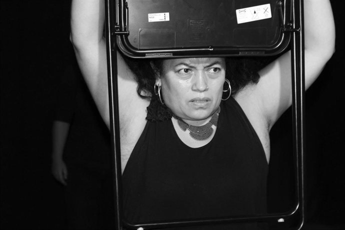 "Las Latinas Son...", Mujeres Migrantes Suben A Escena A Contar Sus Experiencias De Racismo