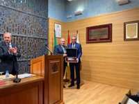 El delegado de Salud de Almería, distinguido por el Colegio Oficial de Médicos de la provincia