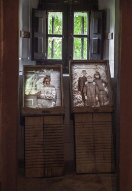 La obra de los holandeses Karin Van Der Molen y Patrick Van Boeckel hace de Viniegra un destino internacional del arte