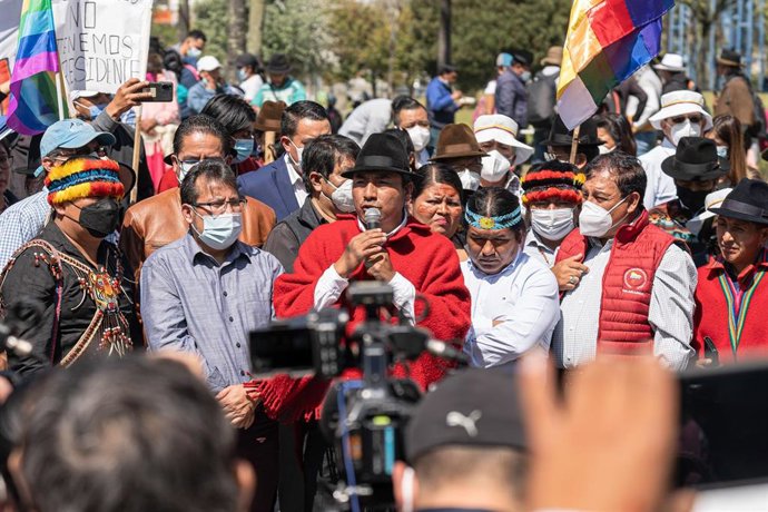 El líder de la Confederación de Nacionalidades Indígenas del Ecuador (CONAIE), Leónidas Iza