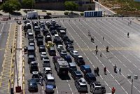 Ceuta desbordada por un incremento "del 45%" en el volumen de viajeros de la OPE hacia Marruecos
