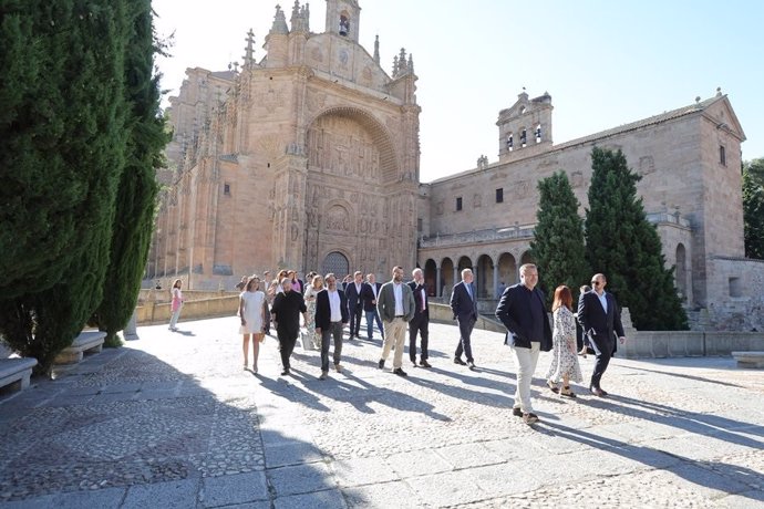 Autoridades locales del Grupo de Ciudadades Patrimonio de la Humanidad, en Salamanca.