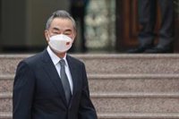 El ministro de Exteriores chino visita Birmania en su primer viaje al país tras el golpe de Estado