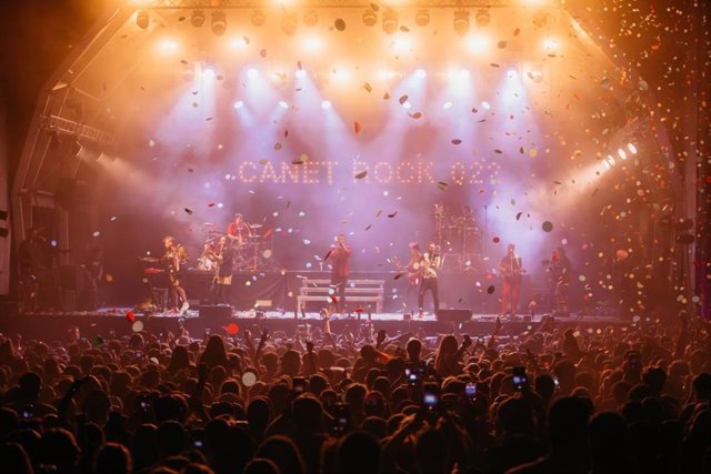 Imatge d'un concert de la vuitena edició del Festival Canet Rock (Barcelona)
