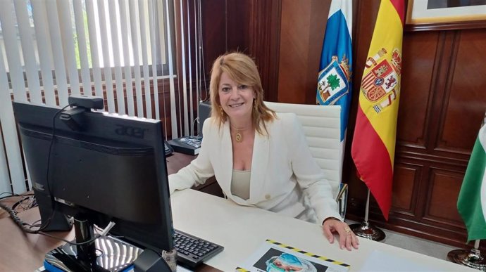 La presidenta del Puerto de Huelva, Pilar Miranda.