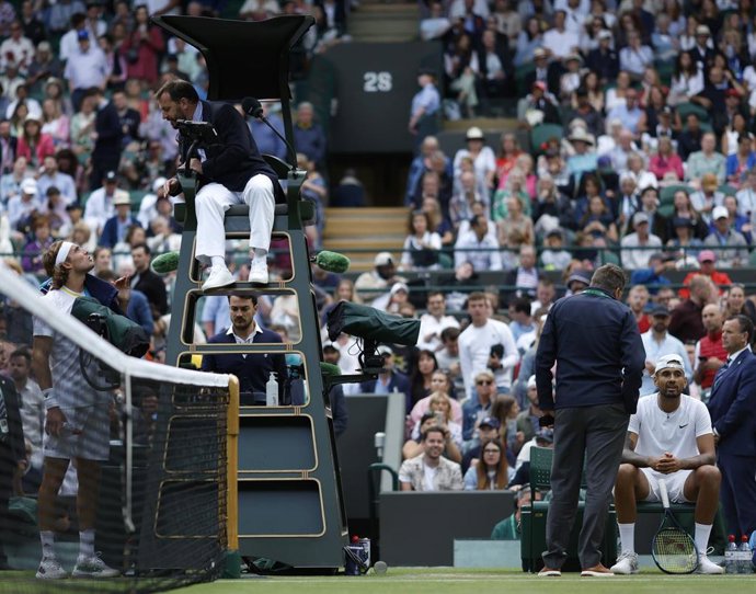 Momento del partido entre Nick Kyrgios y Stefanos Tsitsipas