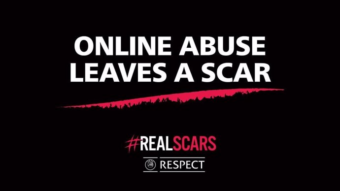 La UEFA lanza la campaña 'Respect' para combatir los abusos 'online'