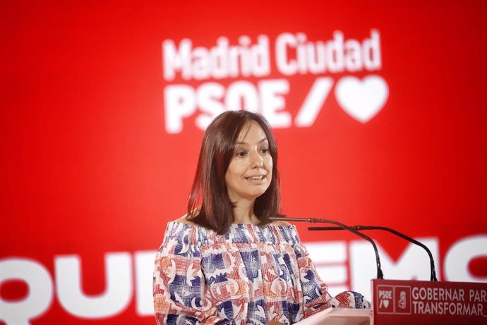 La secretaria general del PSOE de la capital, Mercedes González.