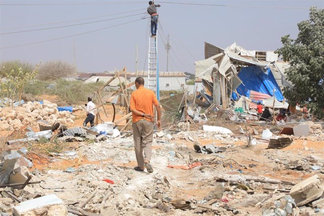 Archivo - Imagen de archivo de un atentado en Somalia
