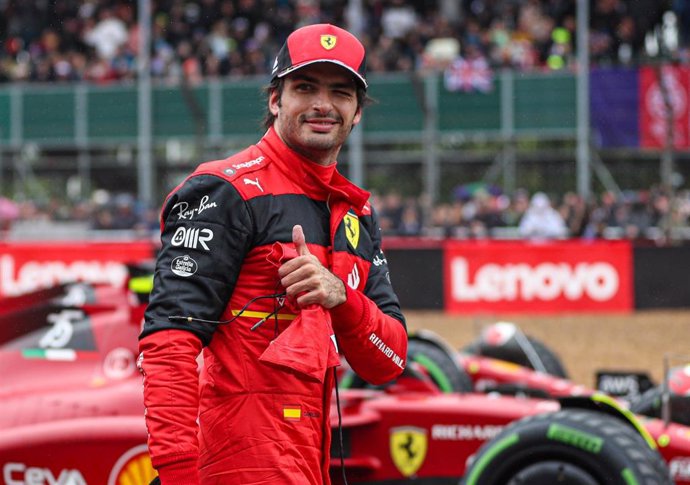 02 July 2022, United Kingdom, Towcester: Spanish F1 driver Carlos Sainz Jr. of team Ferrari reacts after the qualification session of the 2022 Grand Prix of Britain Formula One race at Silverstone Circuit. Photo: Bradley Collyer/PA Wire/dpa