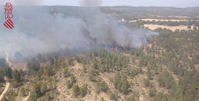 Incendio en Venta del Moro (Valencia)