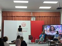 Morant subraya el apoyo del Gobierno a la "encomiable labor" de las científicas en la Fundación Mujeres por África