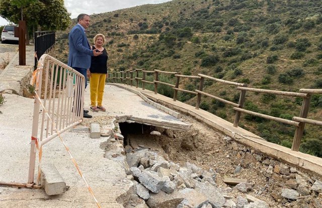 Zona dañada por lluvías torrenciales sobre la que se va a actuar en Laroya (Almería)