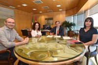 Diputación de Granada y Fegradi colaborarán en el transporte adaptado de personas con discapacidad sin recursos