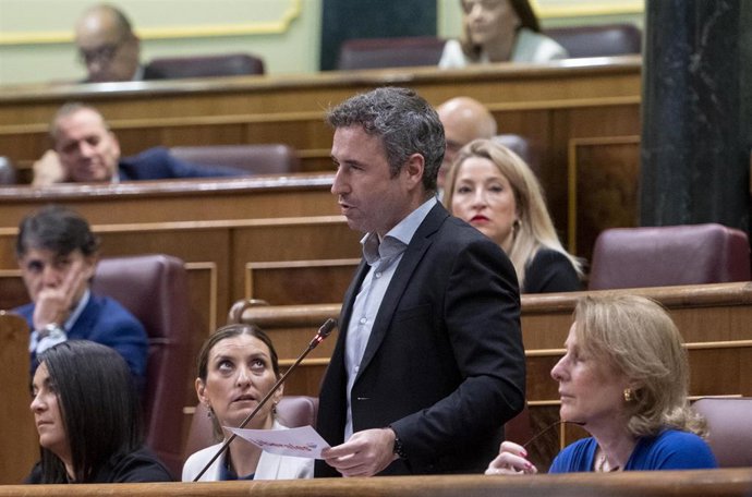 Archivo - El diputado de Ciudadanos, Guillermo Díaz, interviene en una sesión plenaria en el Congreso de los Diputados, a 25 de mayo de 2022, en Madrid (España).
