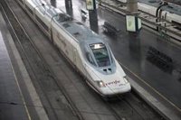 Renfe niega oferta de AVE "discriminada" en Málaga y dice que la falta de trenes obliga a redistribuir la flota