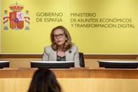 Calviño avisa de que los próximos trimestres "serán complejos" por la inflación y reunirá a agentes sociales