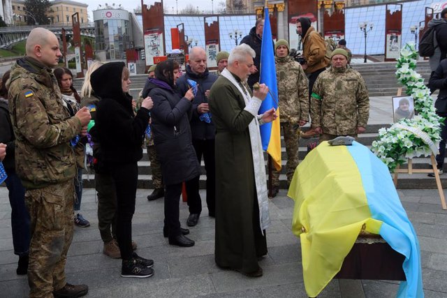 Archivo - Funeral de un soldado ucraniano.