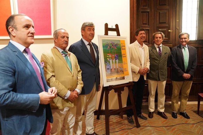 Juan Marín en la presentación de las Carreras de Caballo de Sanlúcar en Sevilla.