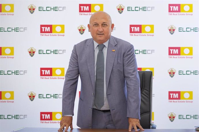 Archivo - TM Grupo Inmobiliario renueva por séptima temporada consecutiva su patrocinio con el Elche Club de Fútbol.