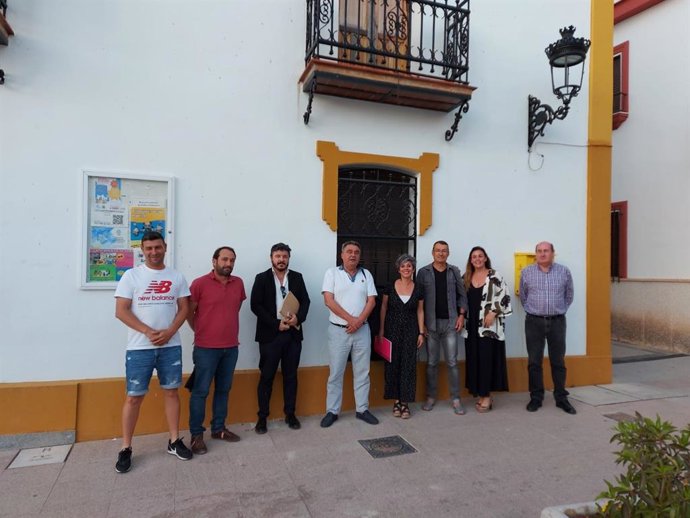 Miembros de la Comisión Ejecutiva  de Independientes Huelva tras la celebración de la reunión.